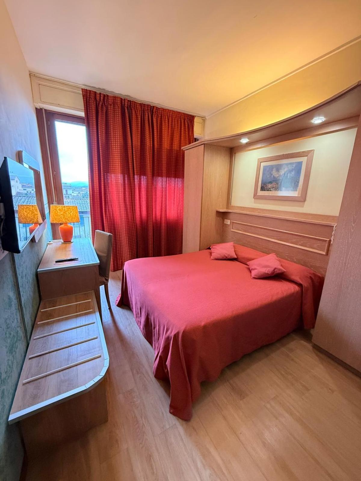 Hotel Meridiana Floransa Dış mekan fotoğraf