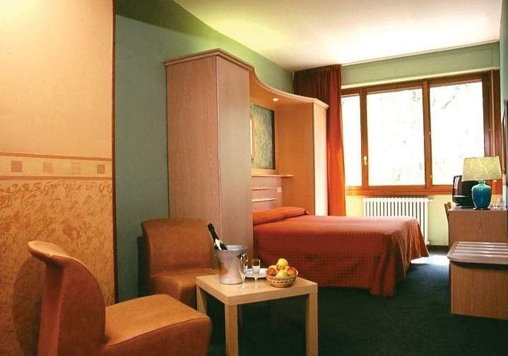 Hotel Meridiana Floransa Oda fotoğraf