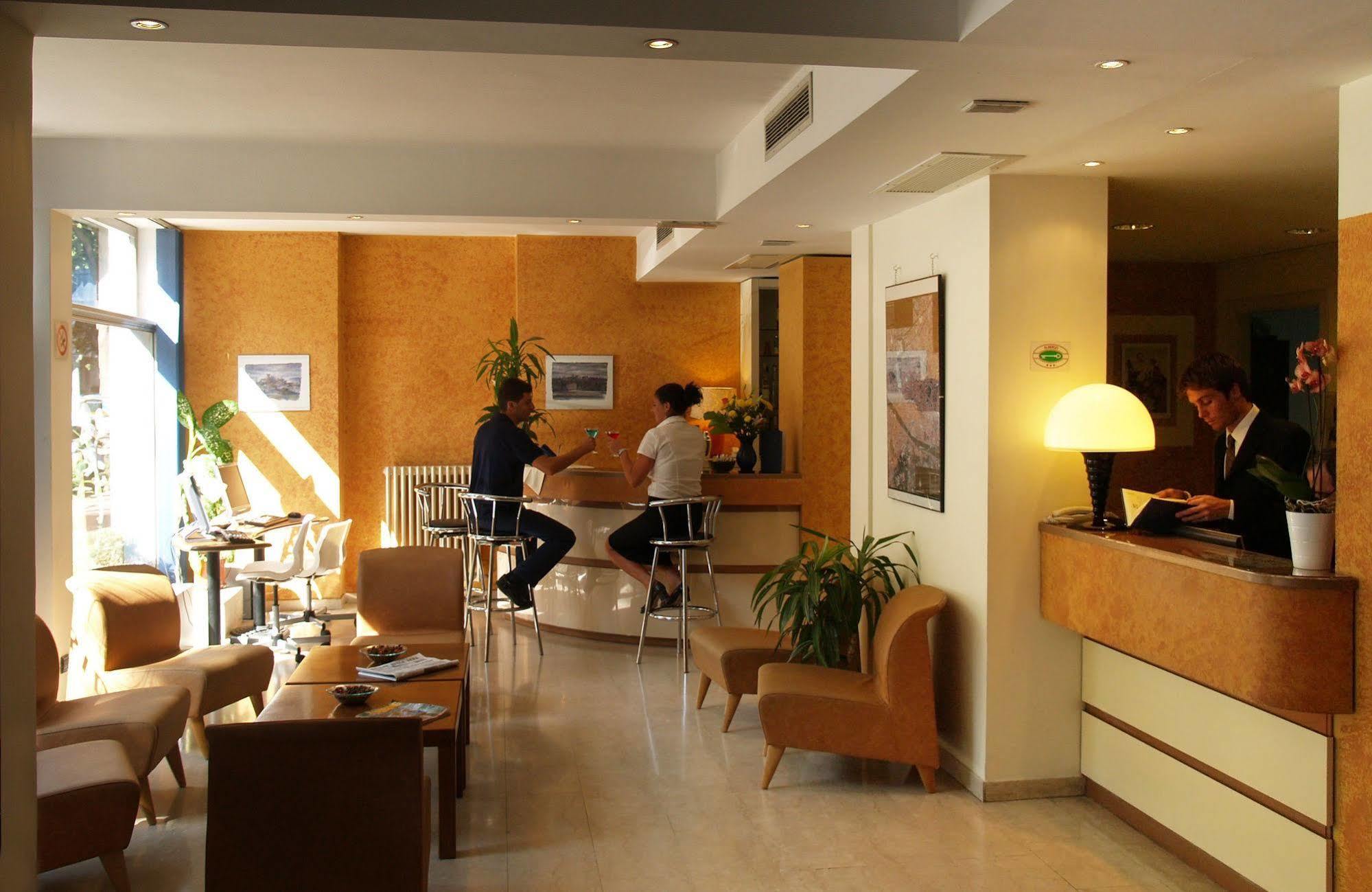 Hotel Meridiana Floransa Dış mekan fotoğraf