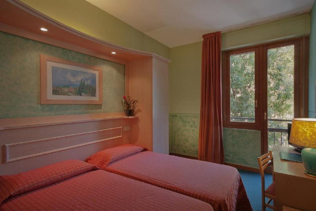 Hotel Meridiana Floransa Dış mekan fotoğraf